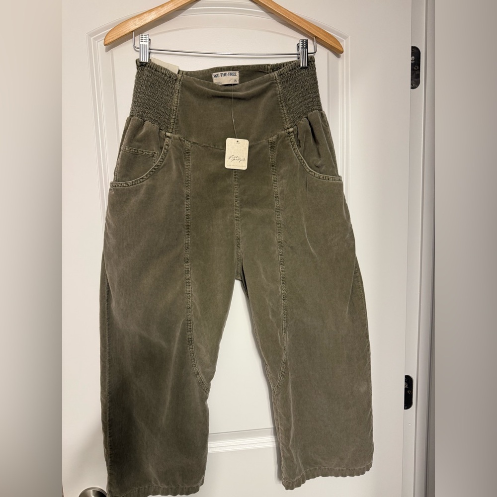 Free People Lunan Crop Harem Cord Jeans We The Free XS - Picture 3 of 11